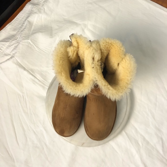 UGG boots - Picture 1 of 8